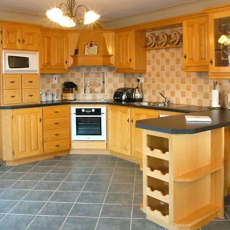 6 Bed In Cashel Oc-ii12384 * Canower